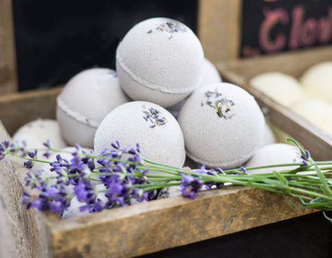 Lavender Bath Bomb Lavender Bath Bomb