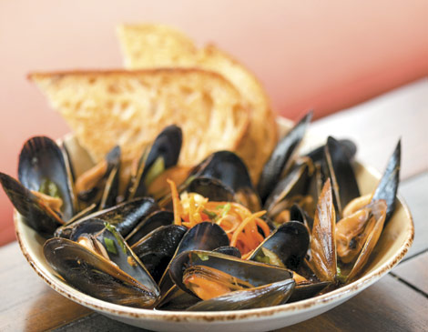 Salt's kimchi mussels Salt's kimchi mussels