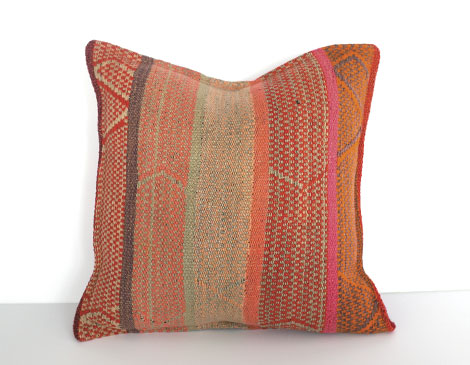 Kukuli Pillow Kukuli Pillow