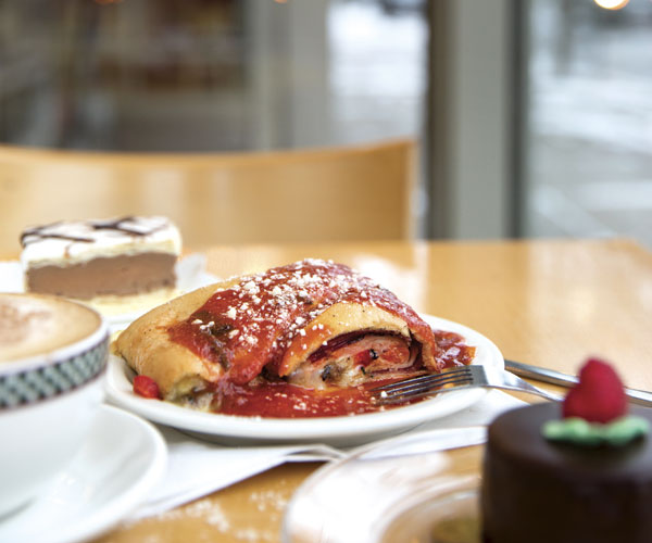 Presti's Calzone