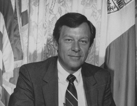 George Voinovich George Voinovich
